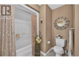 21 - 2100 DENVIEW AVENUE - 10