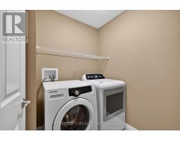 21 - 2100 DENVIEW AVENUE - 11