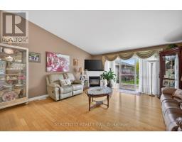 21 - 2100 DENVIEW AVENUE - 23