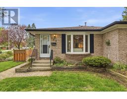 685 LADYBROOK CRESCENT - 1
