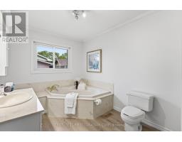 685 LADYBROOK CRESCENT - 12