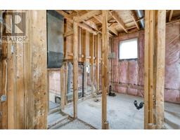 24 BLANCHARD CRESCENT - 25