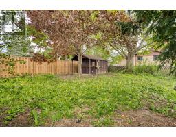 24 BLANCHARD CRESCENT - 31
