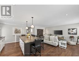 43 STROUD CRESCENT - 10
