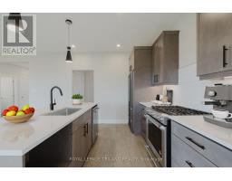 43 ALLISTER DRIVE - 18