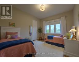 276 HAZELTON LANE - 26