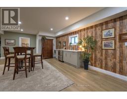276 HAZELTON LANE - 40