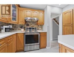 76 SPENCER CRESCENT - 13