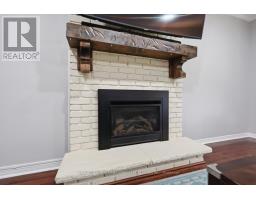 76 SPENCER CRESCENT - 17