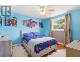 76 SPENCER CRESCENT - 25
