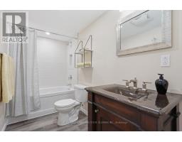 76 SPENCER CRESCENT - 32