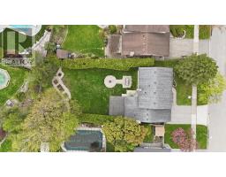 76 SPENCER CRESCENT - 35