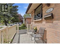 223 ARDSLEY CRESCENT - 5