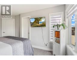 4 - 2070 MEADOWGATE BOULEVARD - 25