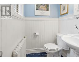 937 WATERLOO STREET - 18