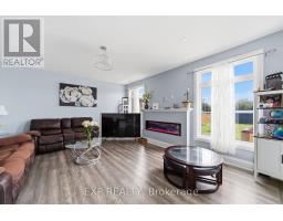 211 LEITCH STREET - 7