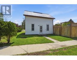 1969 ELIZABETH STREET - 6