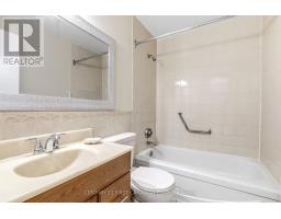204 - 986 HURON STREET - 12