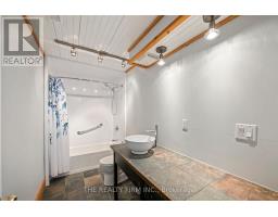 308 SELBOURNE DRIVE - 16