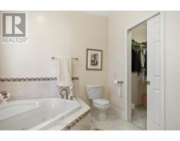 6 HUNTINGTON TERRACE - 20