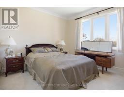 6 HUNTINGTON TERRACE - 23