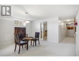 6 HUNTINGTON TERRACE - 31