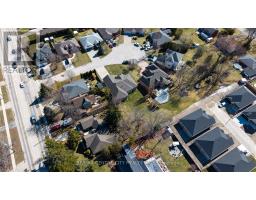6 HUNTINGTON TERRACE - 44