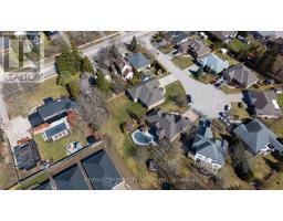 6 HUNTINGTON TERRACE - 45