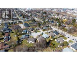 6 HUNTINGTON TERRACE - 46