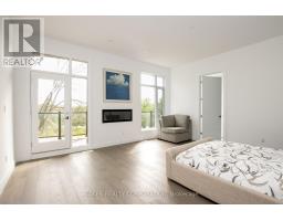 11 - 495 OAKRIDGE DRIVE - 19