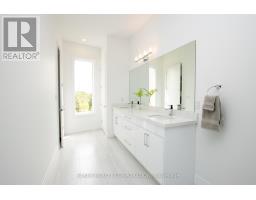 11 - 495 OAKRIDGE DRIVE - 26