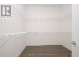 11 - 495 OAKRIDGE DRIVE - 27
