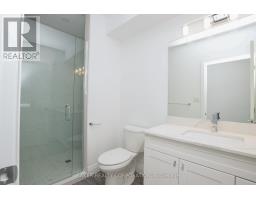 11 - 495 OAKRIDGE DRIVE - 39