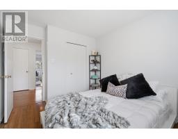 815 DEVERON CRESCENT - 21