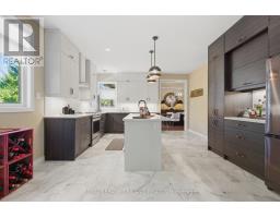 4 BARON CRESCENT - 13