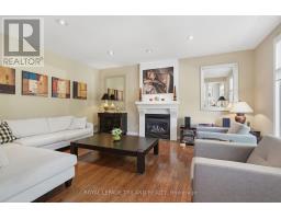 4 BARON CRESCENT - 18