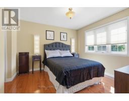 4 BARON CRESCENT - 28