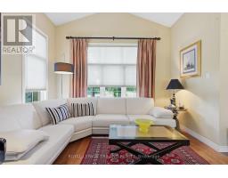 4 BARON CRESCENT - 9