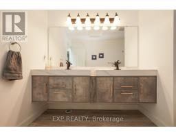 4 - 40 ONTARIO STREET - 41