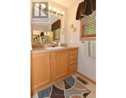 15 - 9385 IPPERWASH ROAD - 18