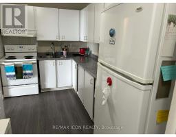 810 - 573 MORNINGTON AVENUE - 13