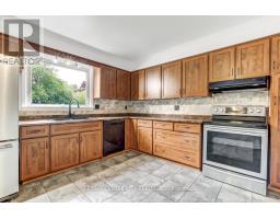 10 RUNNYMEDE CRESCENT - 11