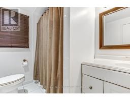 10 RUNNYMEDE CRESCENT - 12