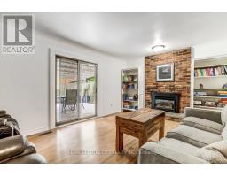 10 RUNNYMEDE CRESCENT - 14