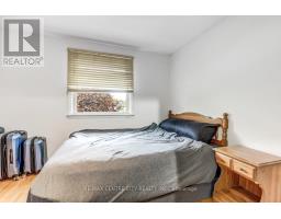 10 RUNNYMEDE CRESCENT - 20