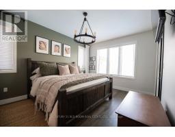 5 CONNOR AVENUE - 17