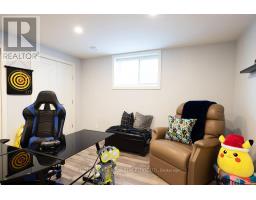 5 CONNOR AVENUE - 35