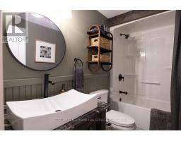 5 CONNOR AVENUE - 36