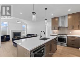 37 EVYLEAN COURT - 12