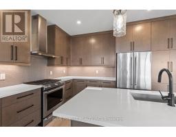 37 EVYLEAN COURT - 13